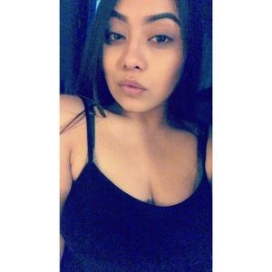 Meet your Posher, Monica